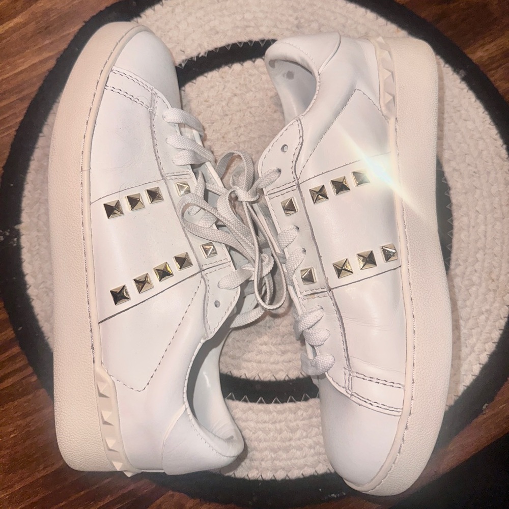 Valentino Rockstud